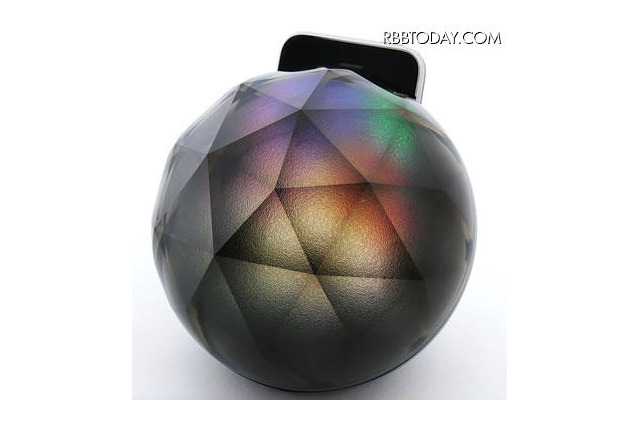 イルミネーション付きiPhone用充電スタンド 画像