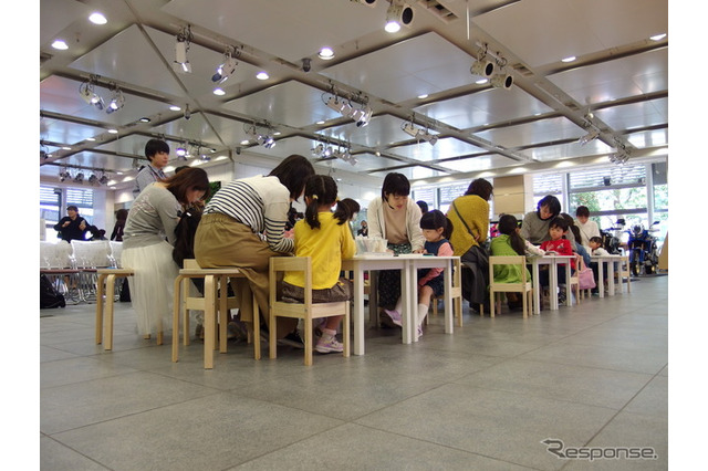 ホンダ、子どもが自由な発想で続きを描く「おわりのないえほん」配布 画像