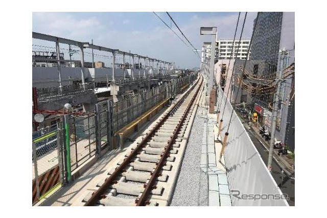 東武伊勢崎線複々線区間の急行線が上下とも高架化…竹ノ塚駅付近 画像