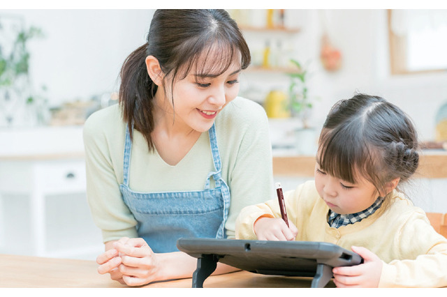 幼児から中学生まで、子供の手にあわせて選べるタッチペン3種 画像