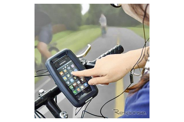自転車に固定できる防水スマホケース、ケースに入れたまま操作も可能 画像