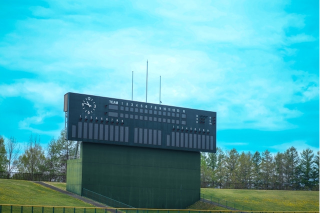 【高校野球2026夏】第3日朝の部は東海大甲府が勝利、午後の部で八幡商と健大高崎が激突 画像