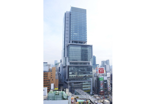 渋谷ヒカリエ、1年で来場者数2,000万人突破…東急は特別仕様列車を運行 画像