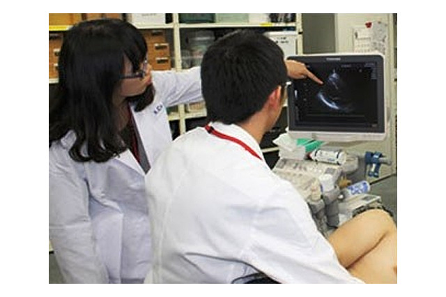 中学生が1日だけ医学生に、東邦大が医学研究体験プログラムを開催 画像