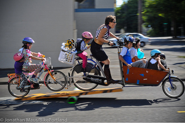 家族で自転車、カーゴ・バイクの魅力を知るドキュメンタリー 画像