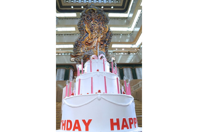 三越ライオンが100歳に、10/22に約1.5mのバースデーケーキ登場 画像