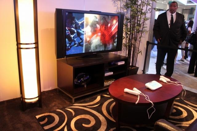 ロスE3会場でとれたて！「Wii U」コントローラーをチェック 画像