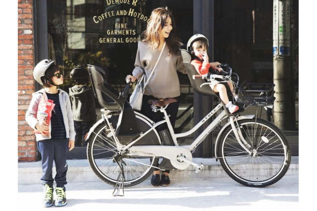 「VERY」とコラボしたパパ・ママ向け子ども乗せ自転車「HYDEE.II」発売 画像