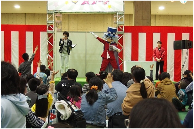 子どもたちがイベントに興奮、ファミリーアニメフェスタのようす 画像