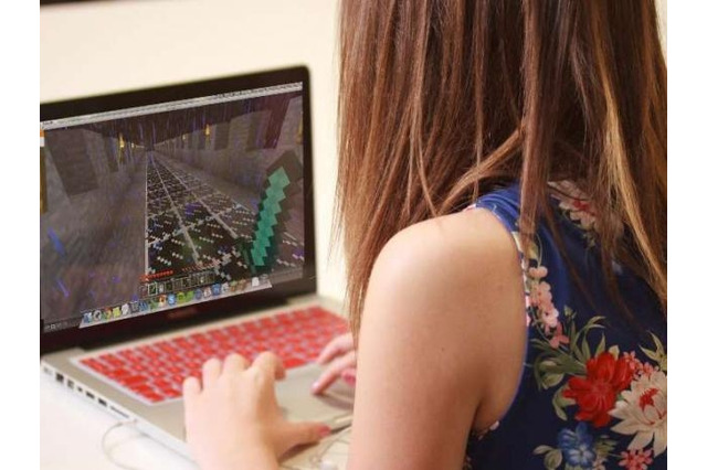 英国で子ども向け「Minecraft」学習キャンプ開催 画像
