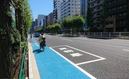 自転車専用通行帯の整備状況（東京、白山通り）