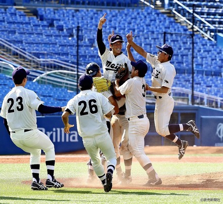 全日本大学野球選手権大会　(c) 読売新聞社