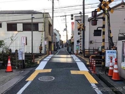 改定したガイドライン：奈良県大和郡山市の事例（歩車分離されていない道路での誘導用ブロック等の設置事例）