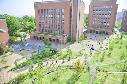 学園外観