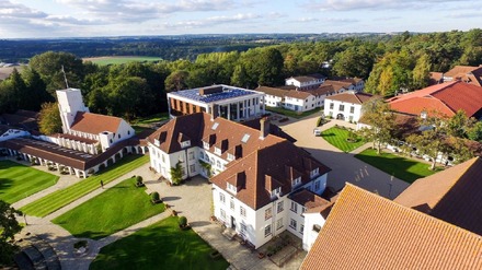 ダウン・ハウス・スクール（女子校）