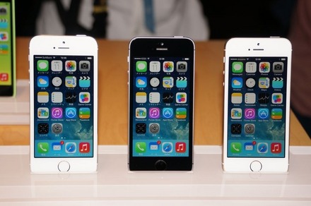 iPhone5s・5c、過去最高の販売台数…3日間で900万台超え | リセマム