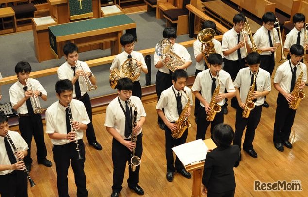 聖学院中学校・高校による吹奏楽・合唱発表