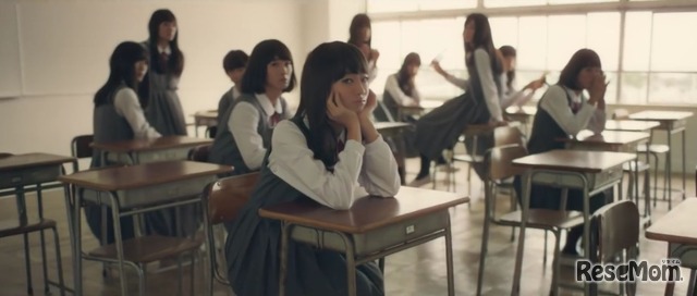 資生堂CM「High School Girl？」（画像は動画の一部）