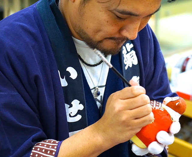 いせ辰の職人による実演販売の様子