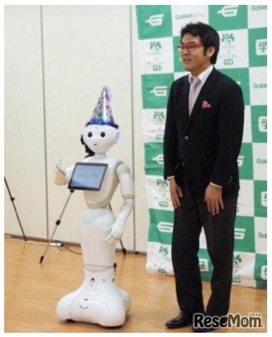 ロボットPepperと吉本芸人によるコンビ「ペッパーズ」