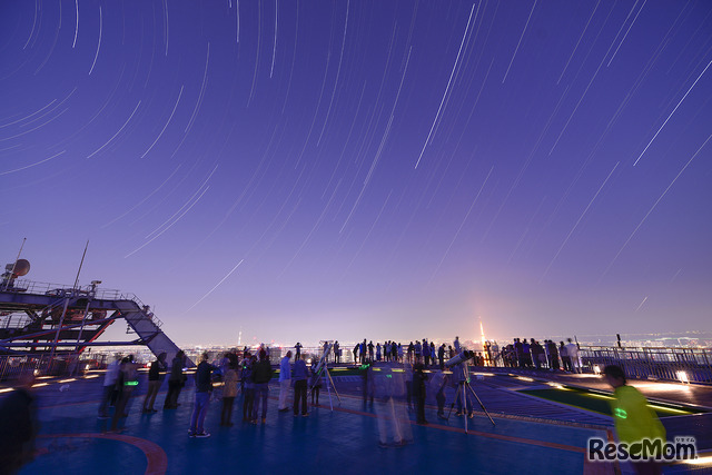 スカイデッキからの星空