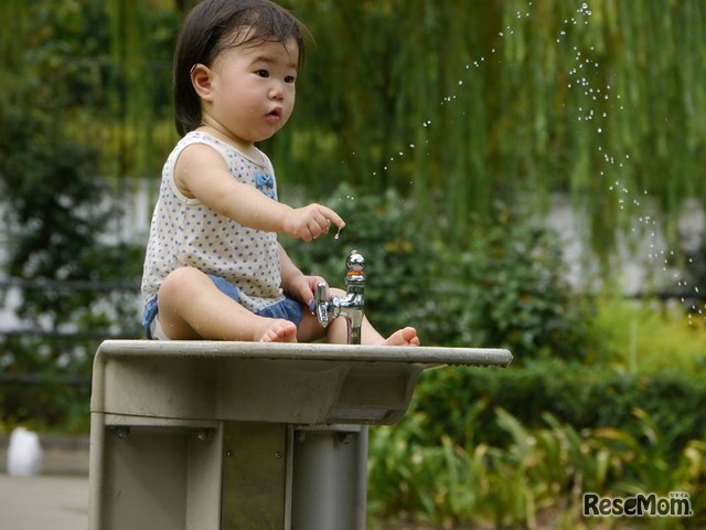 水とのふれあいコンテスト　過去の応募作品　(c) 水の日・水の週間実行委員会