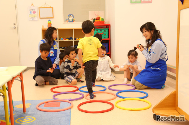 コンピューターの中に入った子どもたち