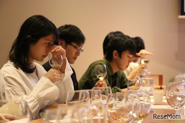 立教大学　日本酒・日本ワインを英語で解説できる人材を養成する「英語による日本酒・ワイン講座」を開講