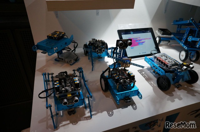 会場には「mBot」も展示