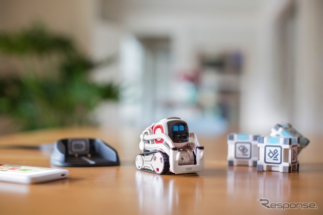 タカラトミー、やんちゃな小型AIロボット「COZMO（コズモ）」発売 | リセマム