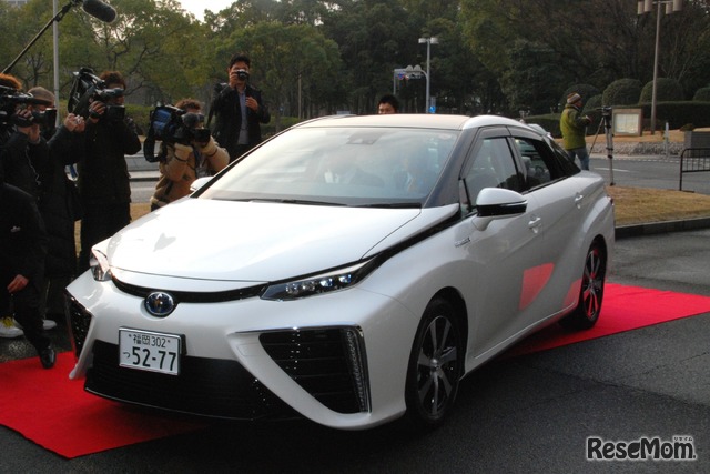 「わたしたちの福岡県展2017」　プログラムの例　燃料電池自動車の試乗体験