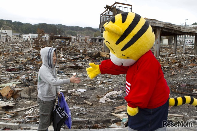 しまじろうの最初の訪問地、岩手県山田町で出会った少年と