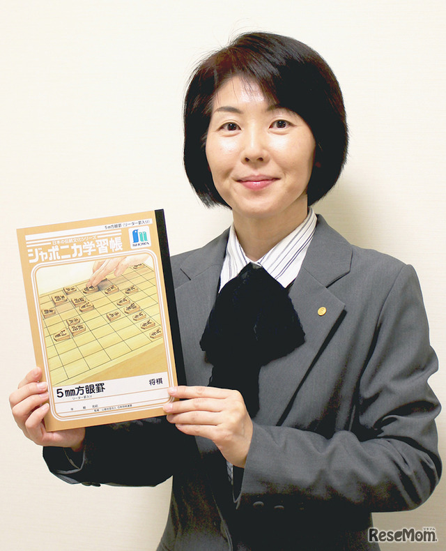 日本将棋連盟　常務理事・女流六段　清水市代