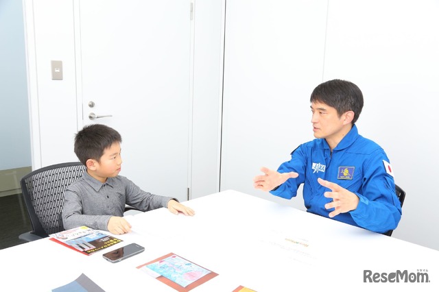 子どもの素朴な疑問にもわかりやすく丁寧に答えてくれた大西宇宙飛行士