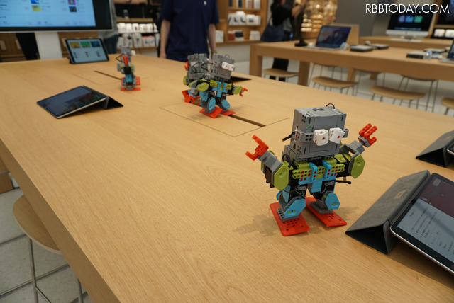 アップルのプログラミング言語「Swift」によるロボットプログラミングを学べる講座もToday at Appleのプログラムに控えている