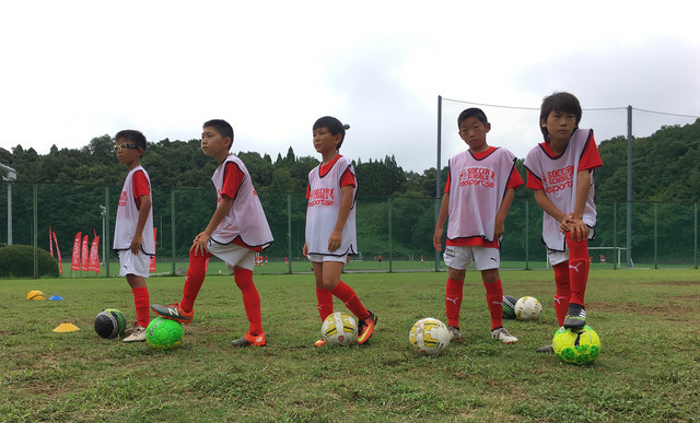 サッカートレーニングと英語を学ぶ「アーセナル ジャパンキャンプ」開催