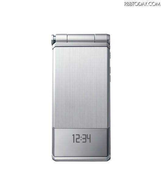 「docomo STYLE series F-04D」TITANIUM SILVER