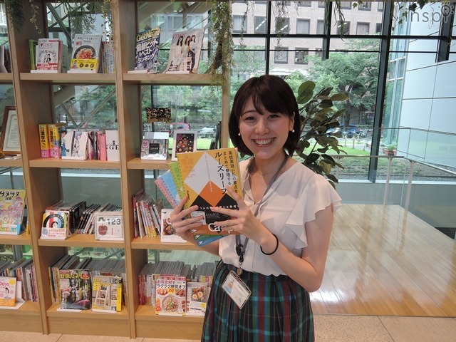ルーズリーフ参考書シリーズの企画編集を務める石本智子さん
