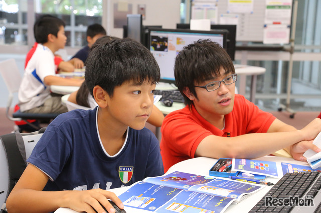 F@IT Kids Club×千葉工業大学プログラミングサマースクール2018のようす／千葉工大の学生が今日は子どもたちに教える！