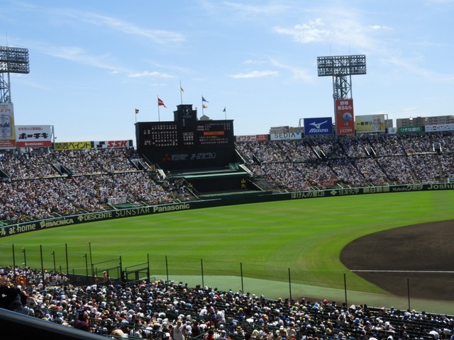 それにしても連日、よく入った甲子園