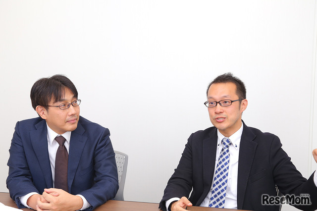 インタビューに答える秋山清輝氏（左）と金澤浩氏（右）