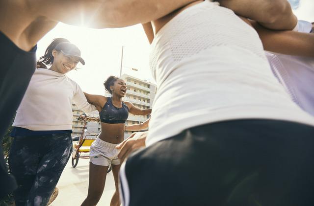 アディダス、1km走るごとに1ドルを海洋保護教育活動に寄付する「RUN FOR THE OCEANS」実施