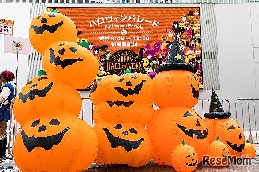 過去のハロウィンパレードのようす