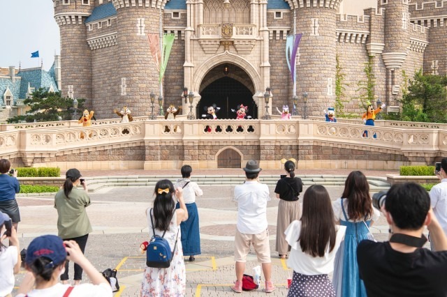 2020年7月時の東京ディズニーランド(C) Disney