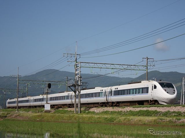 特急『サンダーバード』は、2月1日から大阪～金沢間で1日18本が減便される。