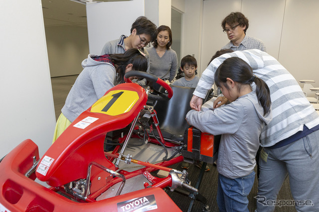 「地球温暖化と自動車」を学ぶ電気カート組立教室