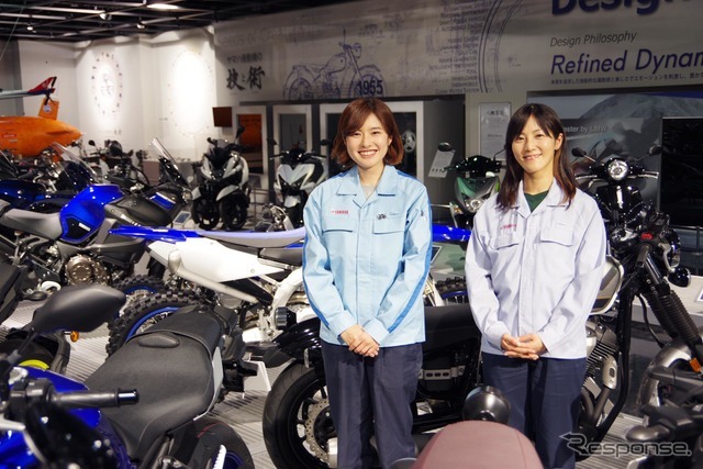 ヤマハ発動機の女性エンジニア、渡邊真帆さん（左）と神谷久美子さん（右）
