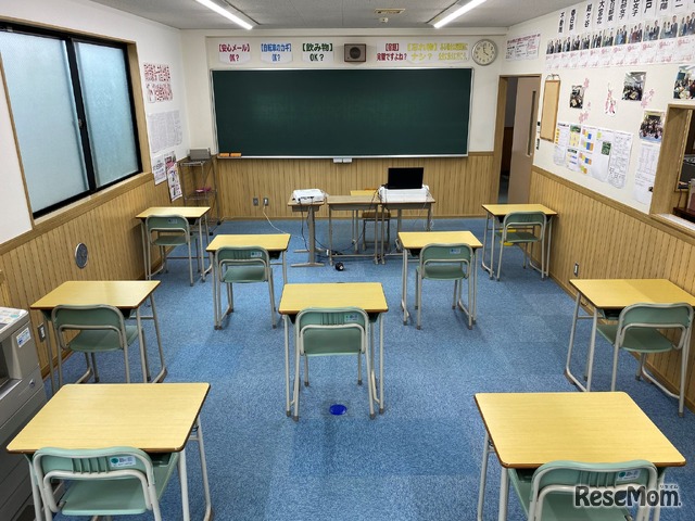 教室のようす。現在、コロナ対策もあり、1教室最大16名で授業を行っているという