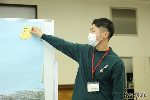 「わたしたちの船出」発表のようす