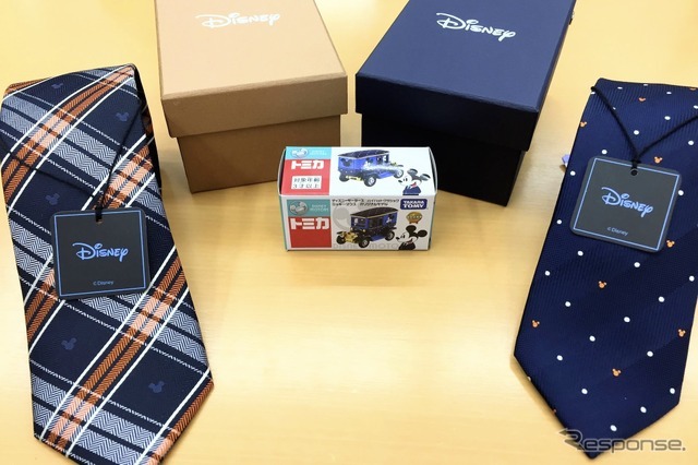 オリジナルネクタイ＆限定デザインミニカー ギフトボックスセット　(C) TAKARA TOMY、(C) Disney